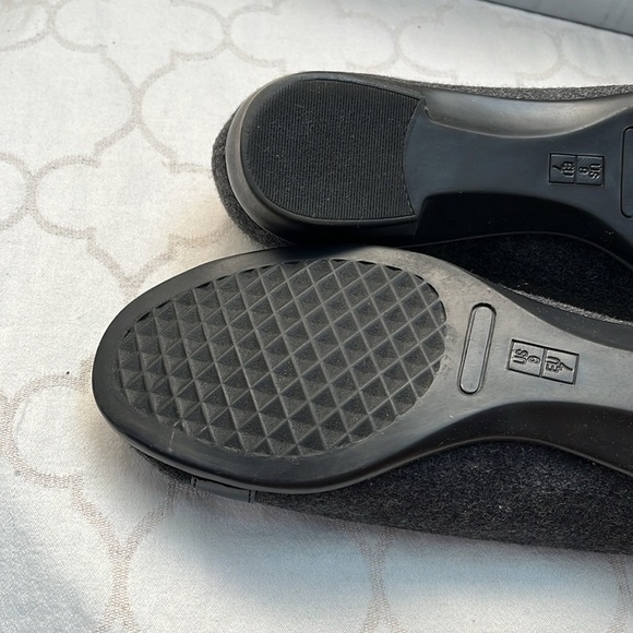 AEROSOLES Dark Gray Women's Felted Flats with Buckle - Picture 11 of 12